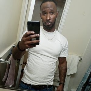 Meet your Posher, Laron